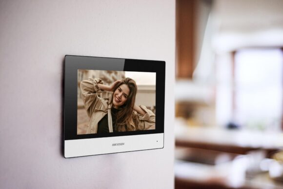 ZESTAW WIDEODOMOFONOWY HIKVISION DS-KIS703Y-P - obrazek 13